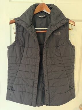 The North Face Women's Black Quilted Insulated Vest